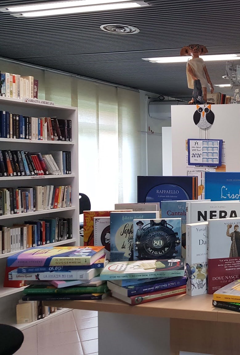 Biblioteca Civica “A. Aonzo” di Quiliano savona interni